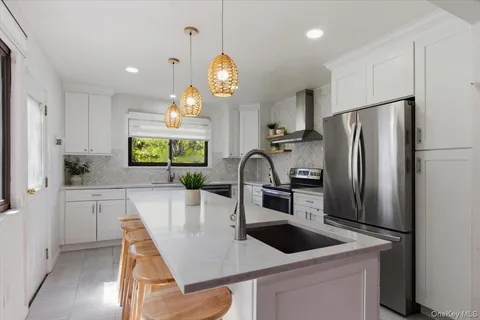$1,050,000 | 40 Donald Drive, Hastings-on-Hudson, NY 10706