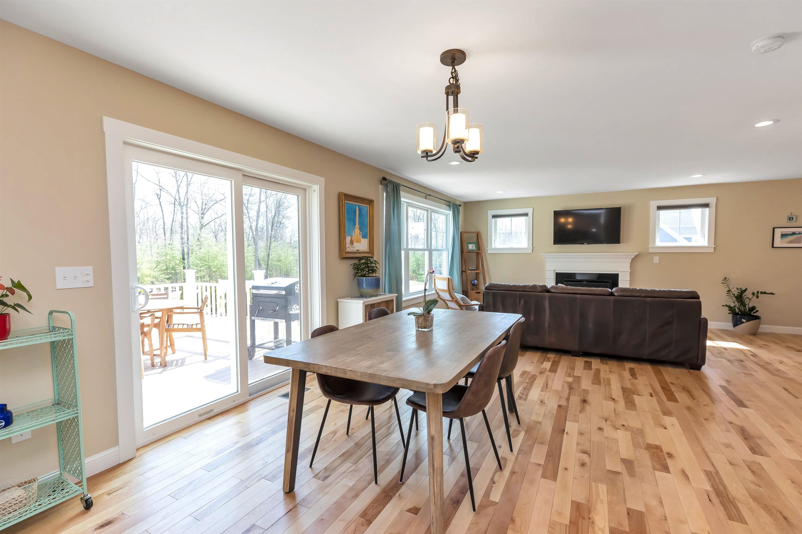 39 Calla Road Londonderry, NH 03053 - Photo 13 of 36