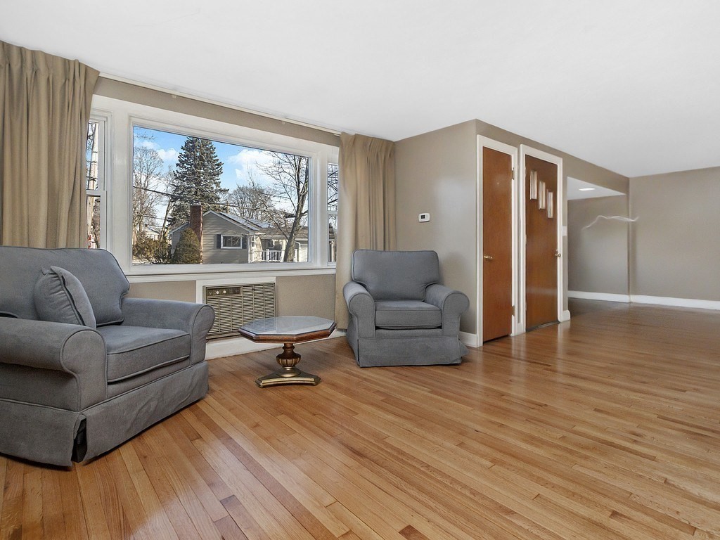 5 Pelham Road Waltham, MA 02453 - Photo 7 of 37 Gallery Image 7