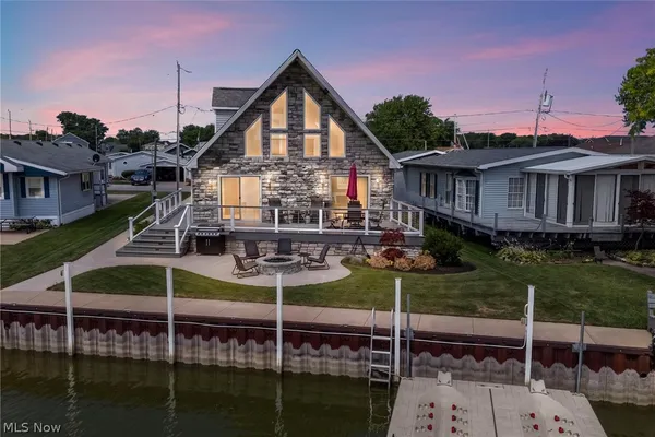 $885,000 | 1531 North Compass Avenue, Port Clinton, OH 43452