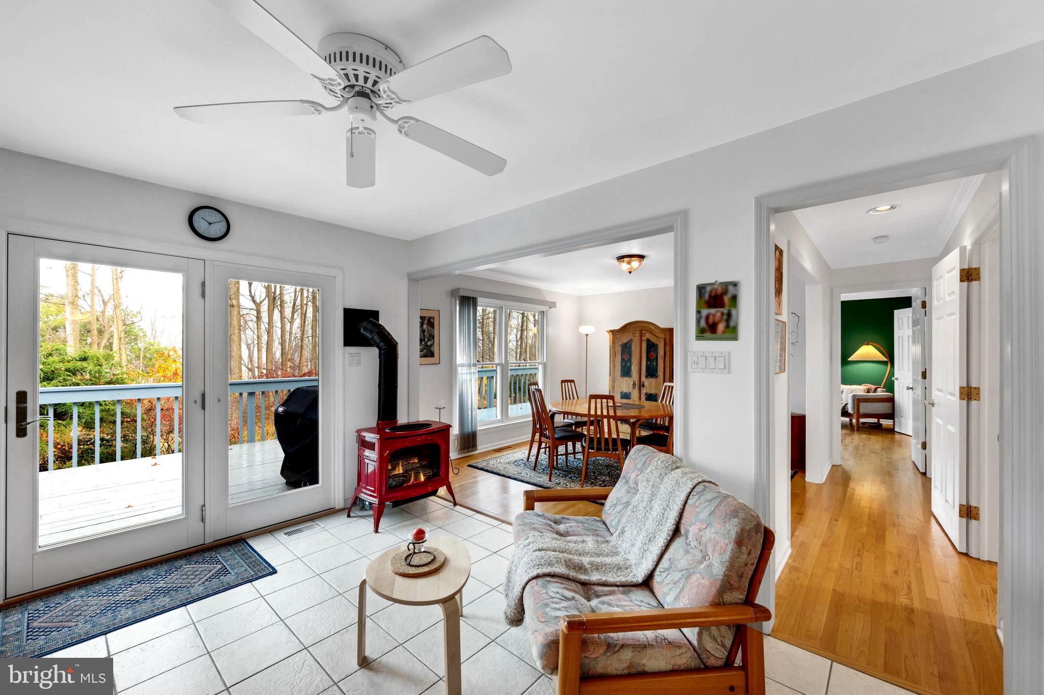 122 Stoney Ridge Road Landenberg, PA 19350 - Photo 8 of 29 Kitchen with gas fire place