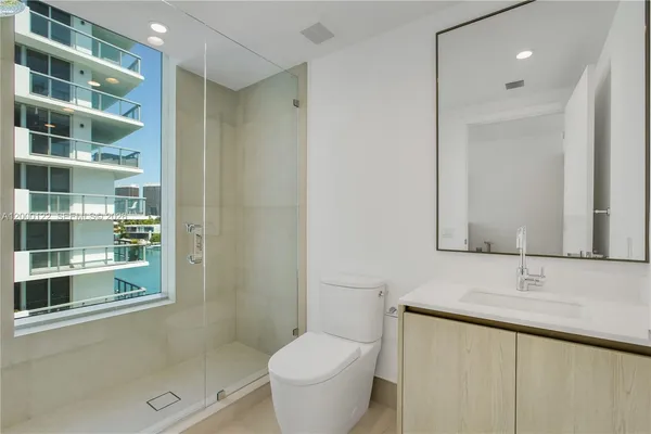 a view of empty room with windows