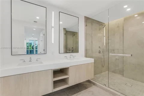 $6,825,000 | Bay Harbor Islands, Bay Harbor Islands, FL 33154