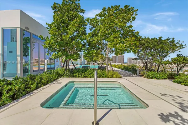 $6,825,000 | Bay Harbor Islands, Bay Harbor Islands, FL 33154