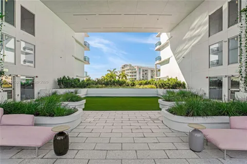 $6,825,000 | Bay Harbor Islands, Bay Harbor Islands, FL 33154