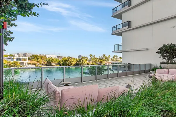 $6,825,000 | Bay Harbor Islands, Bay Harbor Islands, FL 33154