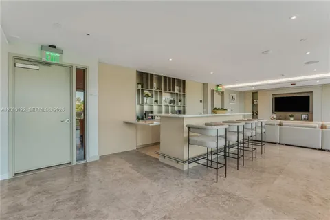$6,825,000 | Bay Harbor Islands, Bay Harbor Islands, FL 33154