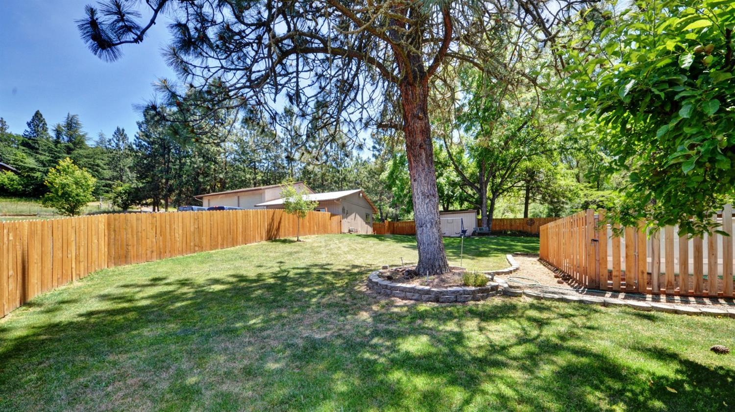 6991 Rapp Lane Talent, OR 97540 - Photo 30 of 31 Sellers are leaving the riding mower tha