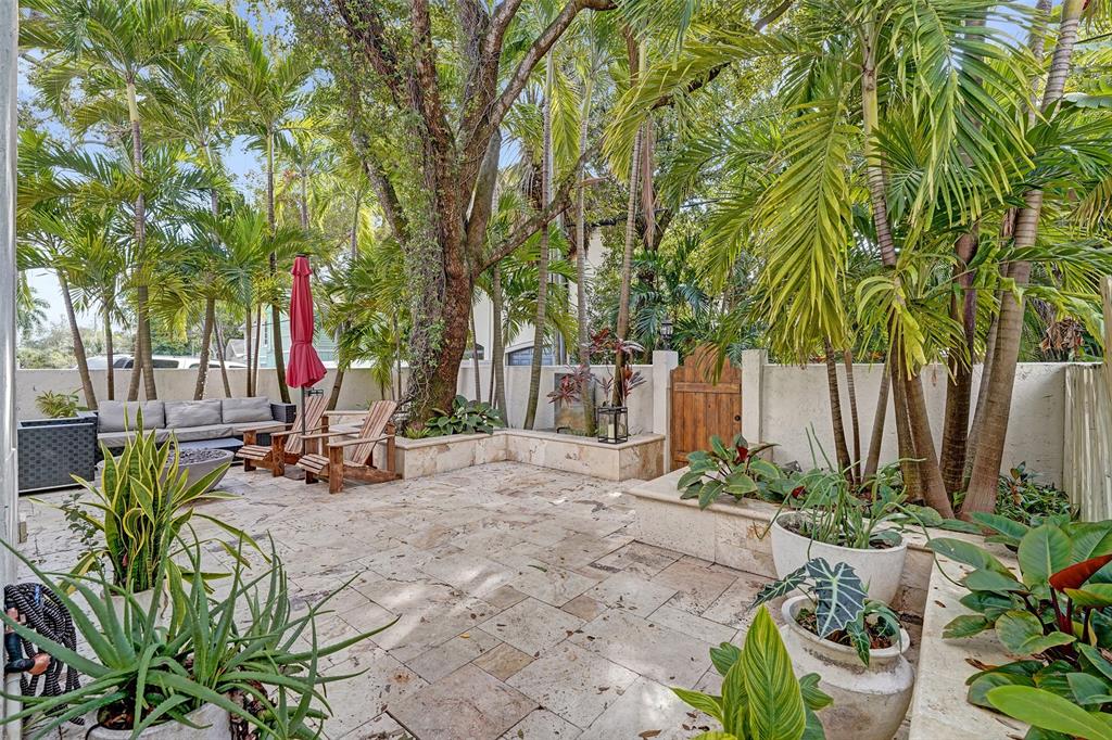 810 Southeast 2nd Street, Unit F Fort Lauderdale, FL 33301 - Photo 6 of 32