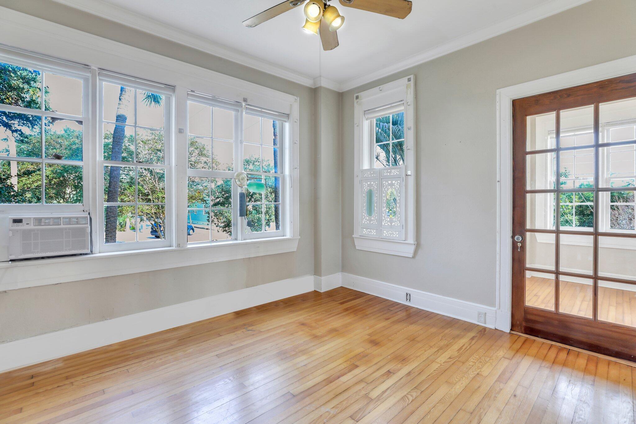 63 Rutledge Avenue, Unit 8 Charleston, SC 29401 - Photo 19 of 30 15-web-or-mls-4T8A1788