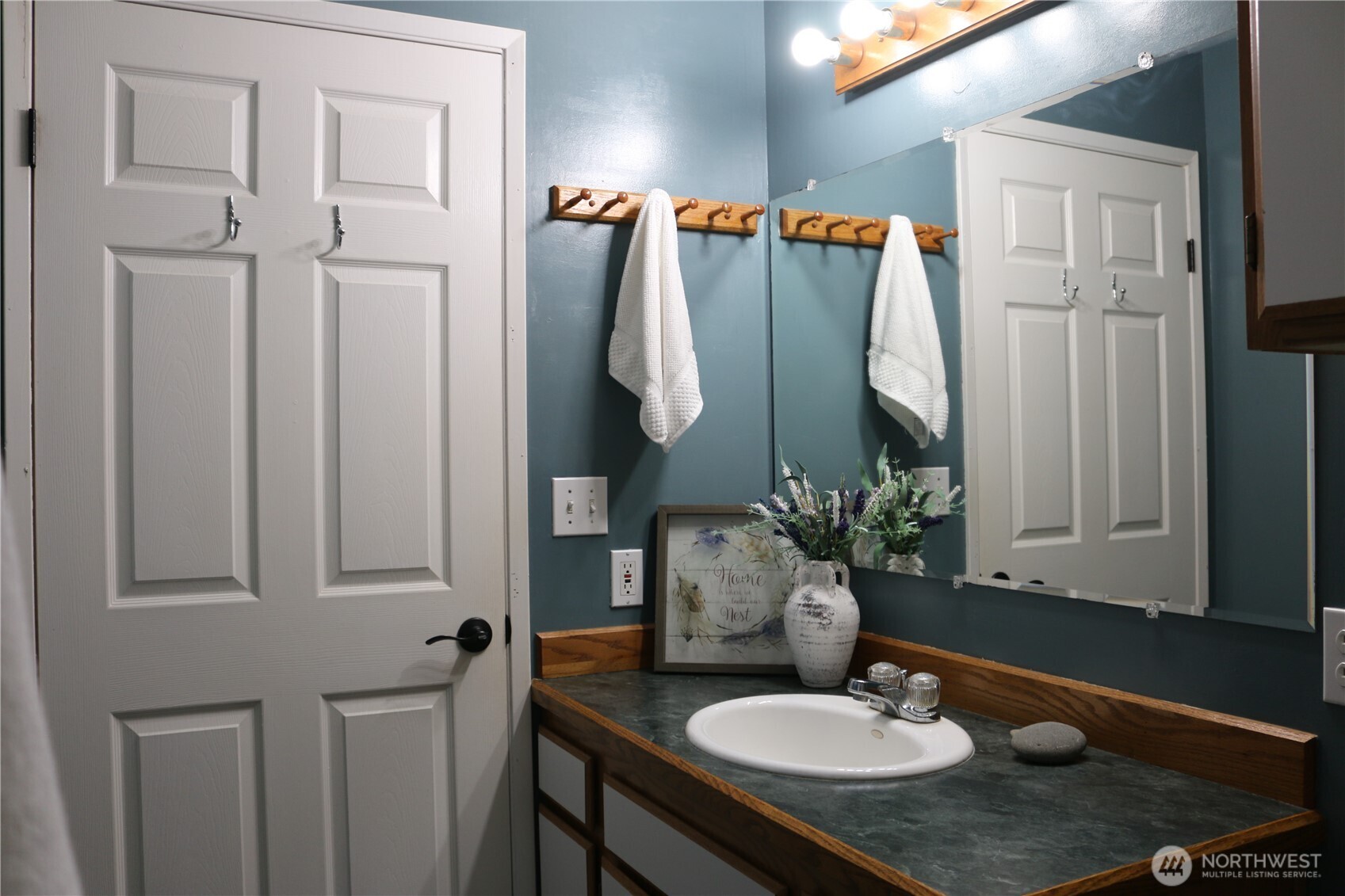 137 Spruce Loop Southwest Ocean Shores, WA 98569 - Photo 19 of 37