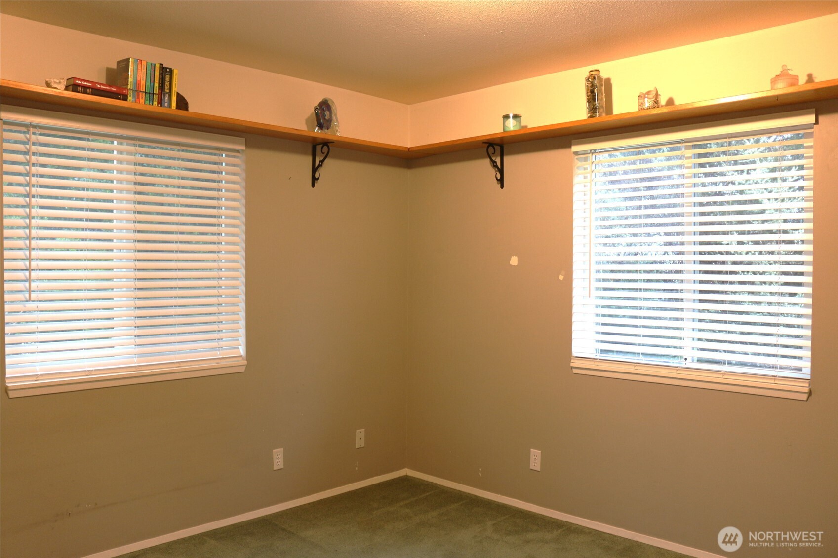 137 Spruce Loop Southwest Ocean Shores, WA 98569 - Photo 21 of 37