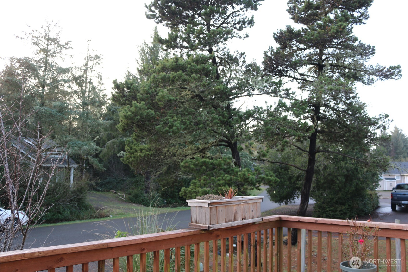 137 Spruce Loop Southwest Ocean Shores, WA 98569 - Photo 7 of 37