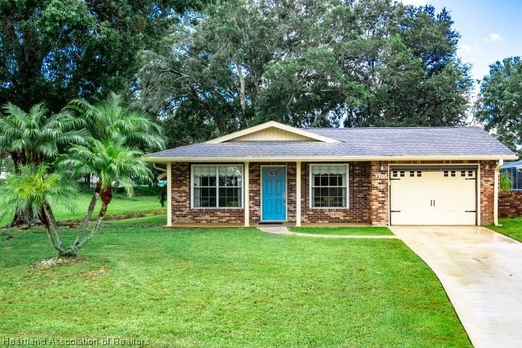 7705 Valencia Road Sebring, FL 33876 - Photo 1 of 37 Gallery Image 1
