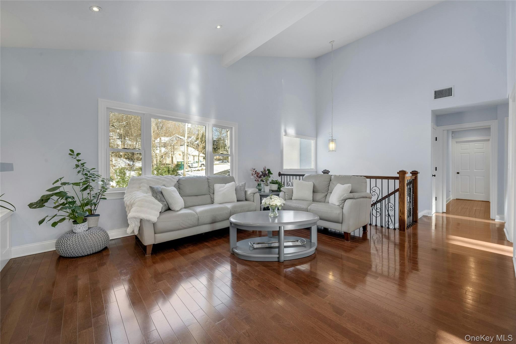 30 Highclere Lane Valhalla, NY 10595 - Photo 7 of 33