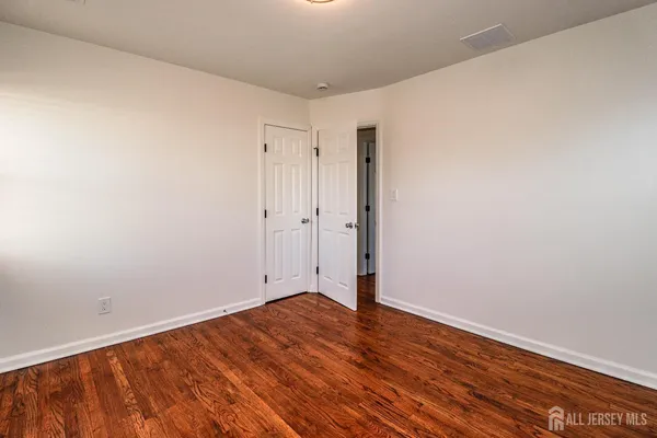 $2,200 | 298 Central Avenue, Unit 4A, Edison, NJ 08817