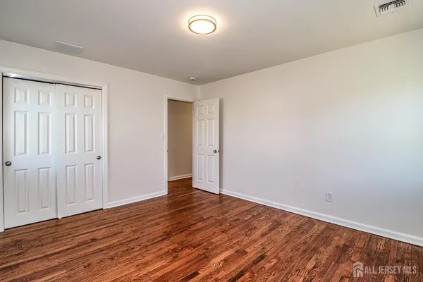 $2,200 | 298 Central Avenue, Unit 4A, Edison, NJ 08817