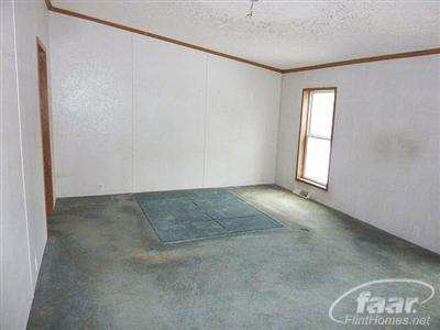 16431 South Seymour Road Linden, MI 48451 - Photo 6 of 15 20144160-5.JPG