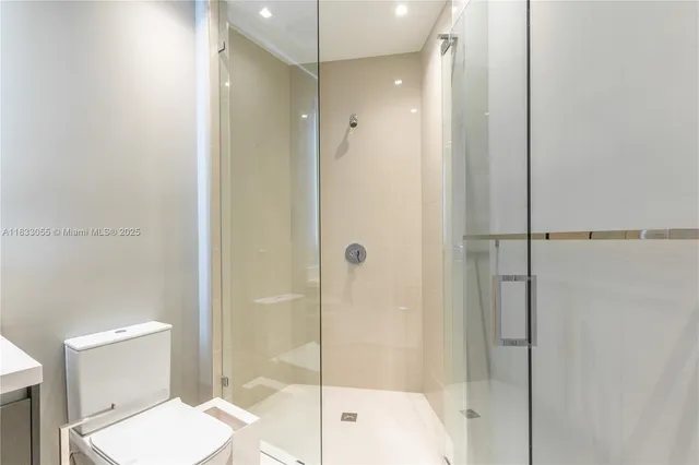 $30,000 | 851 Northeast 1st Avenue, Unit 4611, Miami, FL 33132