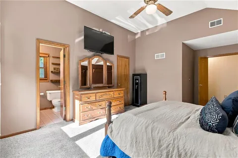$399,950 | 8406 North Crawford Avenue, Kansas City, MO 64153