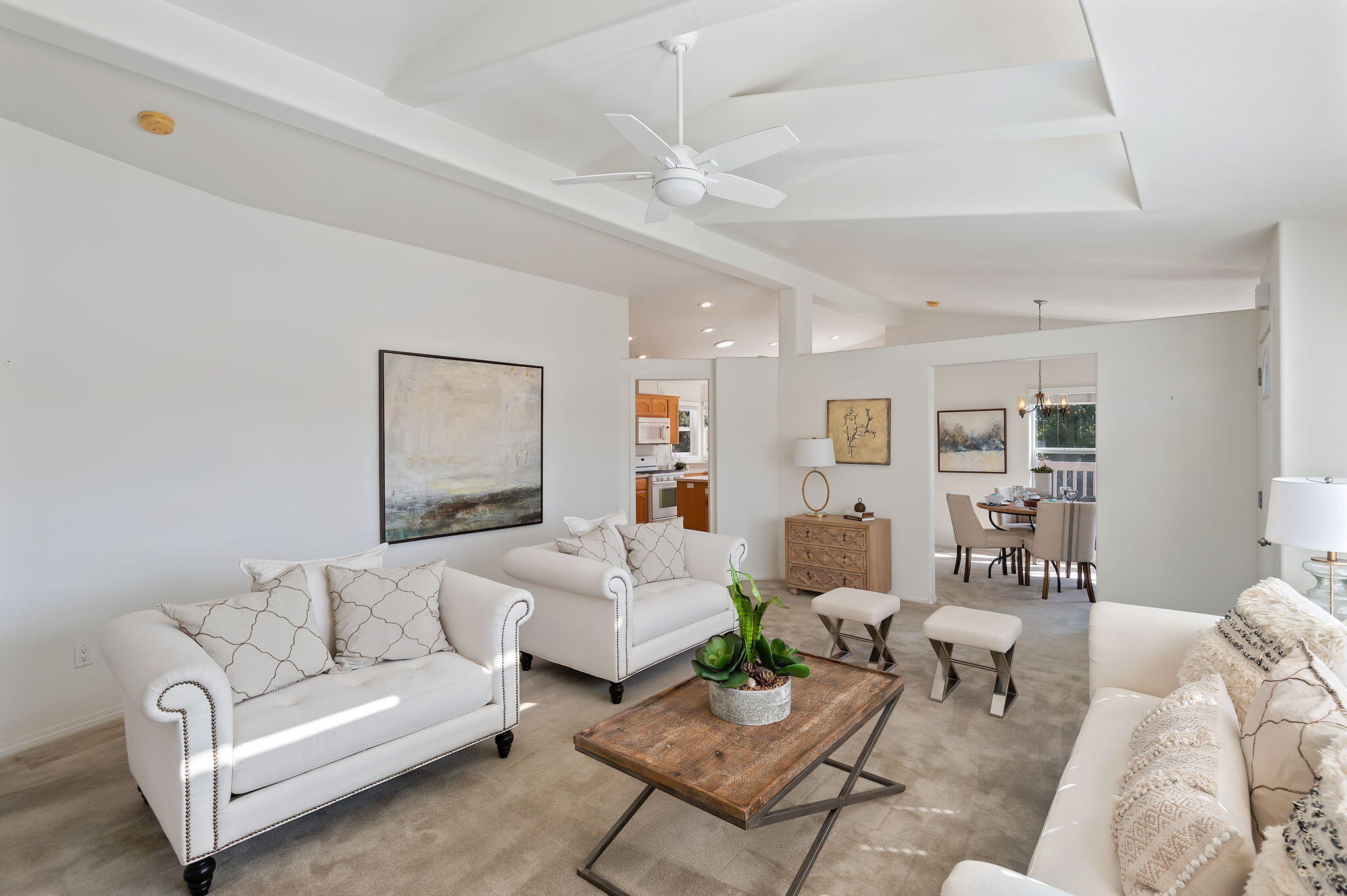 333 Old Mill Road, Unit 200 Santa Barbara, CA 93110 - Photo 4 of 18 Living