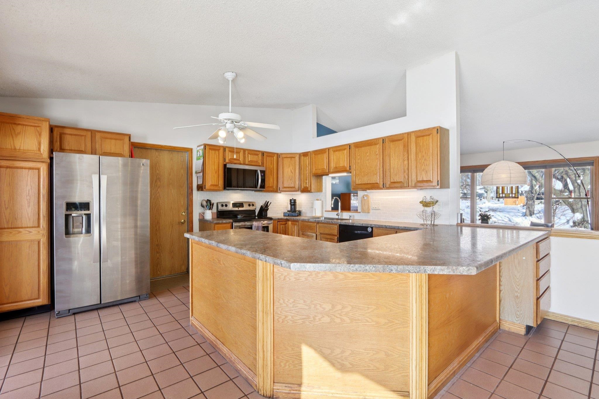 5501 Comanche Way Madison, WI 53704 - Photo 12 of 74