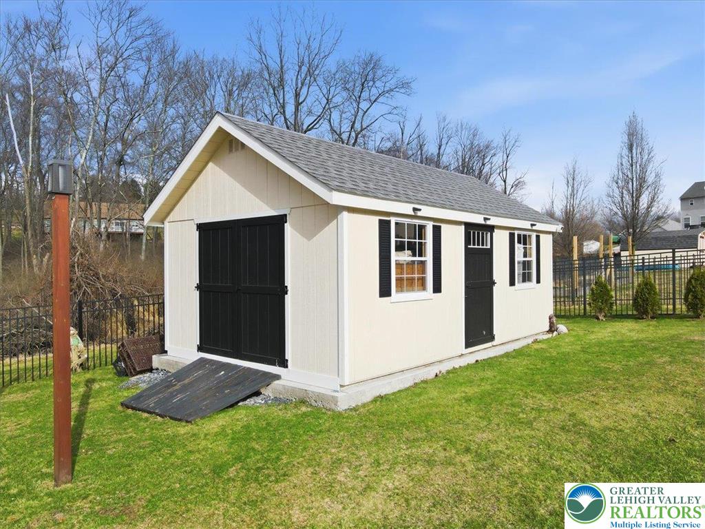 628 South 4th Street Bangor, PA 18013 - Photo 85 of 97 a view of a house with yard and a garden