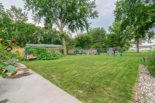 $269,000 | 503 Central Avenue South, Mapleton, MN 56065