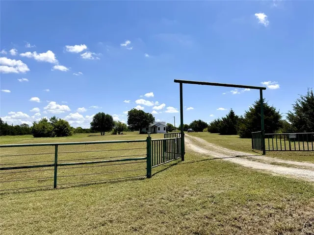 a view of an outdoor space and yard