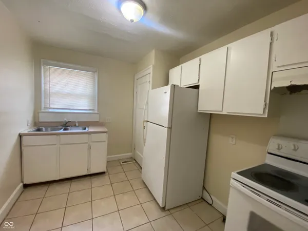 $1,025 | 621 Tecumseh Street, Indianapolis, IN 46201