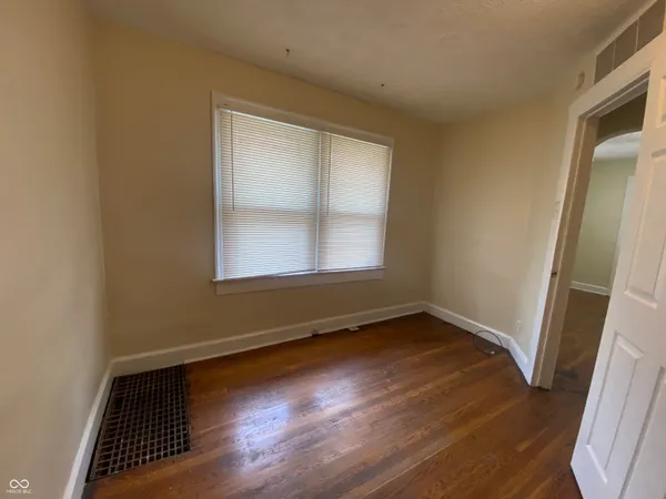 $1,025 | 621 Tecumseh Street, Indianapolis, IN 46201