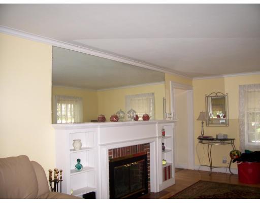 210 Woodcliff Road Newton, MA 02461 - Photo 3 of 9 Gallery Image 3