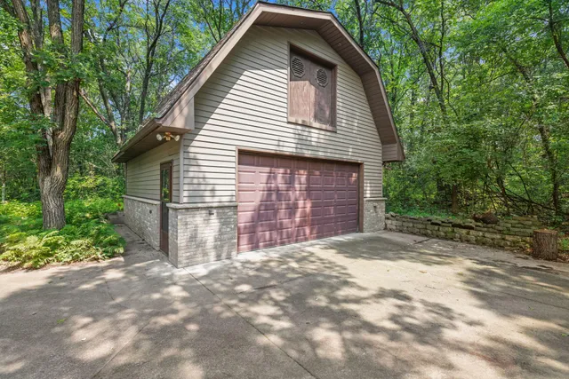 $1,350,000 | 26366 Xylite Street Northeast, Isanti, MN 55040