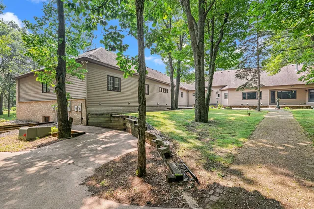 $1,400,000 | 26366 Xylite Street Northeast, Isanti, MN 55040