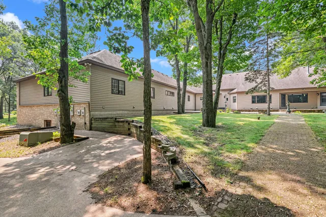 $1,350,000 | 26366 Xylite Street Northeast, Isanti, MN 55040