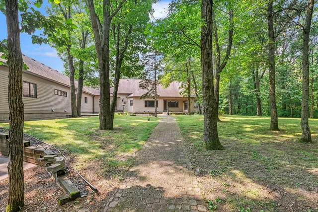 $1,350,000 | 26366 Xylite Street Northeast, Isanti, MN 55040