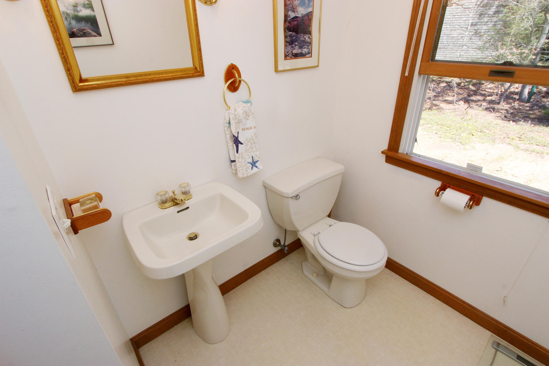 165 Kettle Hole Road Eastham, MA 02642 - Photo 8 of 31 IMG_3061
