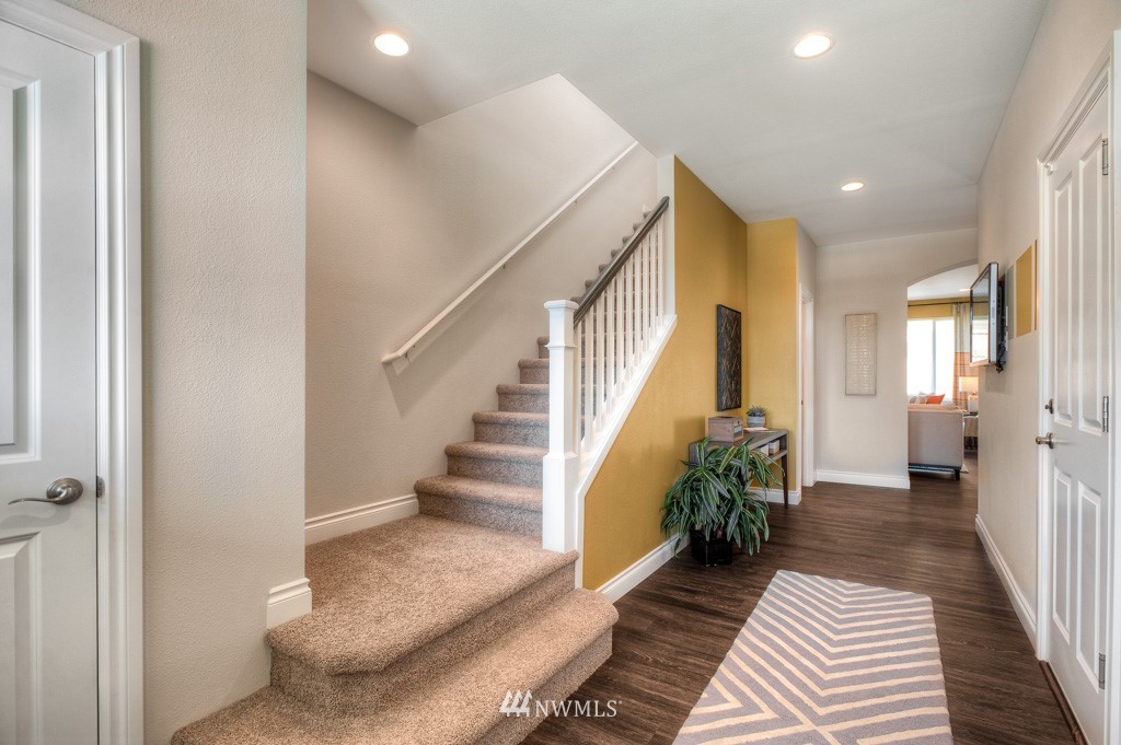 20334 85th Place Northeast, Unit 6 Bothell, WA 98011 - Photo 10 of 25 Gallery Image 10