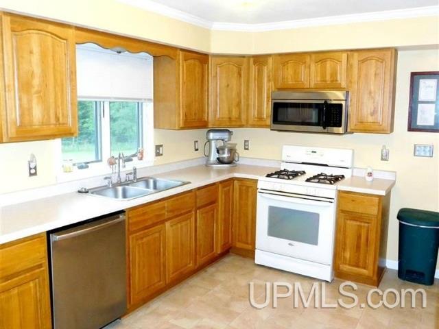 N9304 Norway Lake Road Felch, MI 49831 - Photo 5 of 17 Gallery Image 5