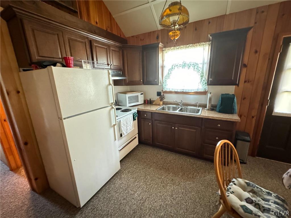 6360 Bushkill Circle Bushkill, PA 18371 - Photo 12 of 20 Gallery Image 12
