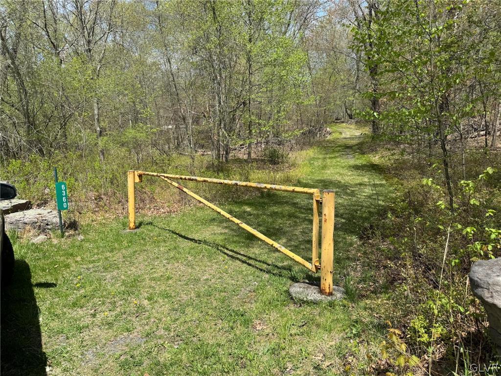 6360 Bushkill Circle Bushkill, PA 18371 - Photo 19 of 20 Gallery Image 19