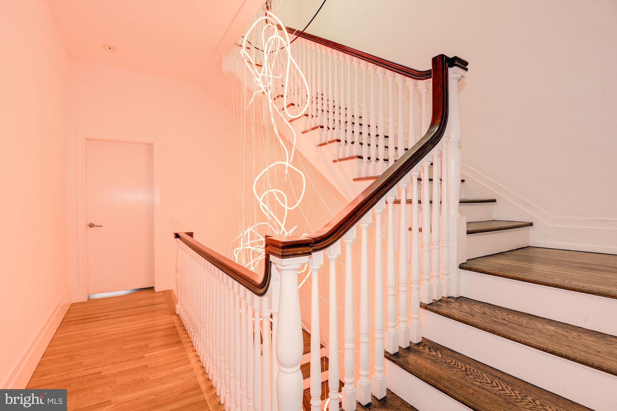 2019 R Street Northwest Washington, DC 20009 - Photo 23 of 49 Third Floor Landing