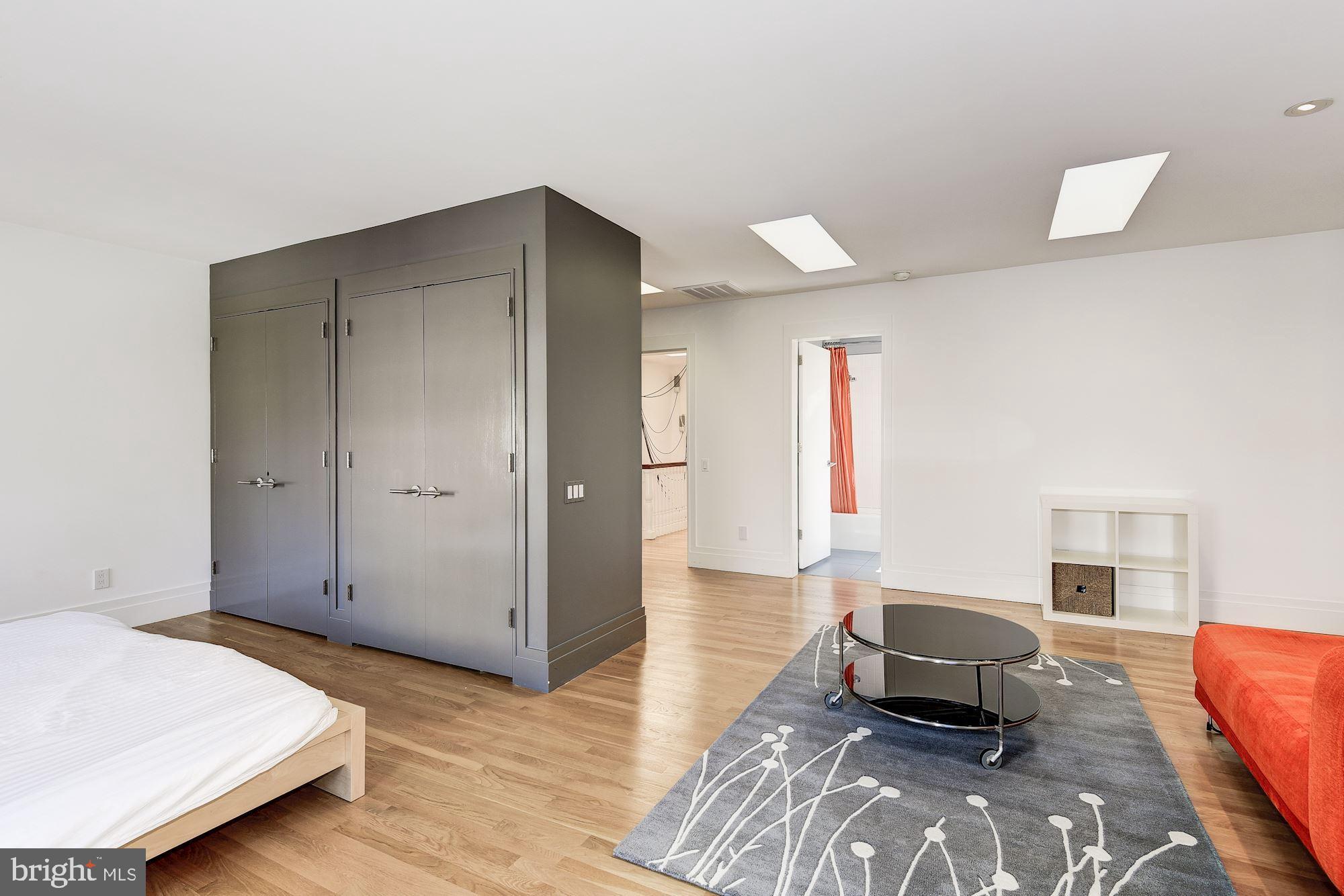 2019 R Street Northwest Washington, DC 20009 - Photo 40 of 49 Fourth Bedroom/Au Pair Suite