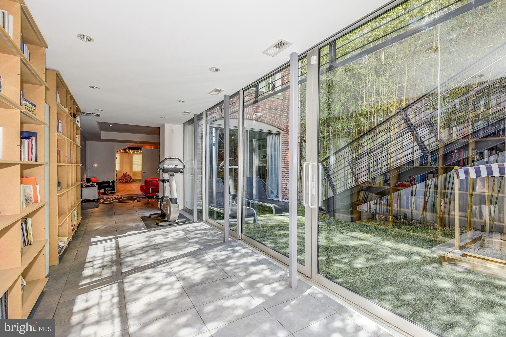 2019 R Street Northwest Washington, DC 20009 - Photo 5 of 49 Gallery