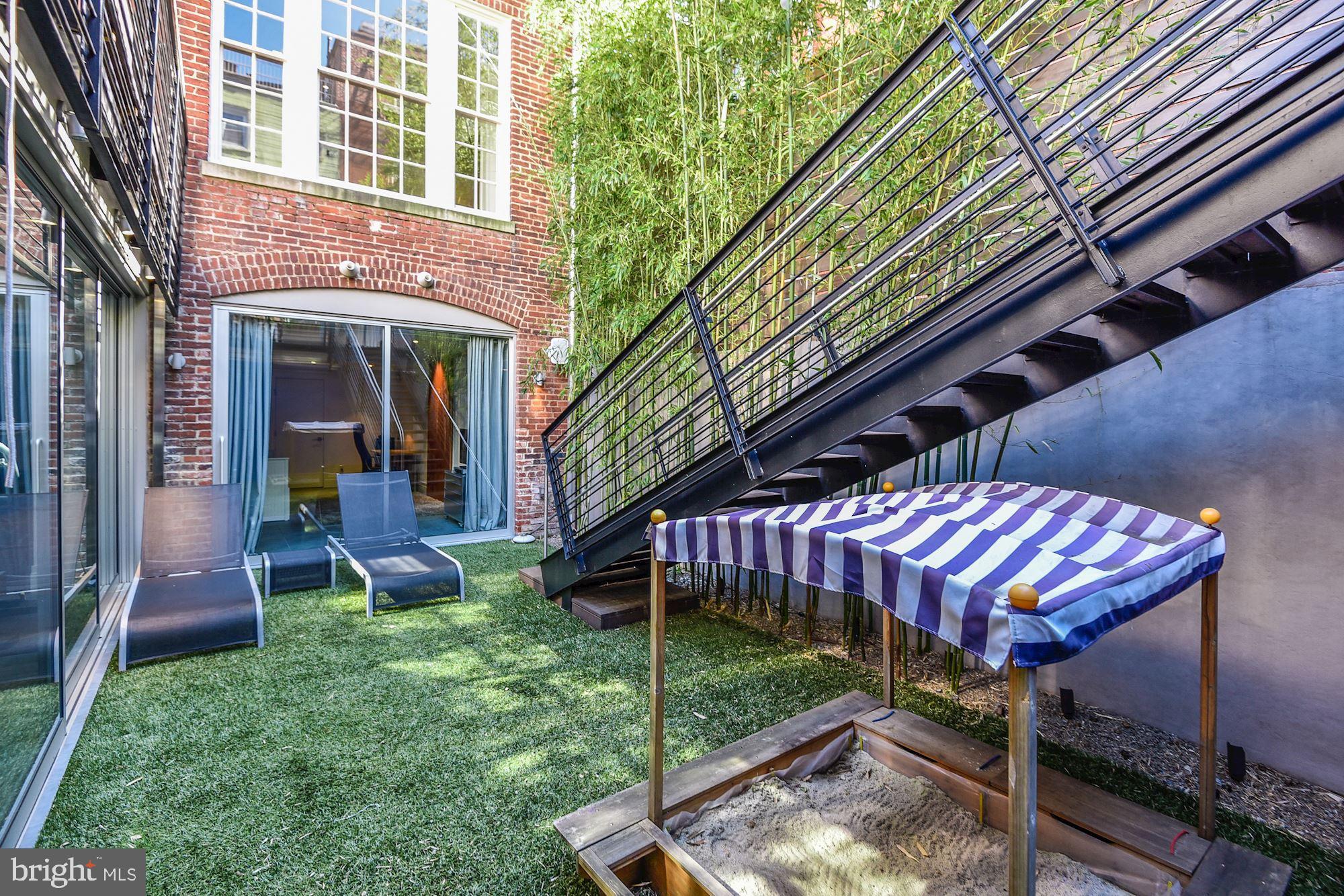 2019 R Street Northwest Washington, DC 20009 - Photo 48 of 49 Rear Garden