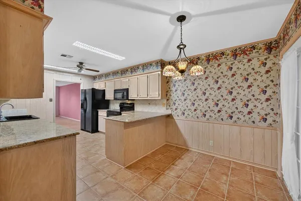 $199,900 | 507 Lexington Drive, Corsicana, TX 75110