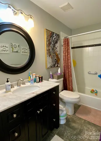 $579,900 | 5001 Ardenwoods Drive, Charlotte, NC 28215