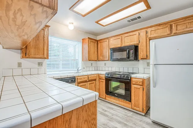 $425,000 | 8665 North Cedar Avenue, Unit 150, Fresno, CA 93720