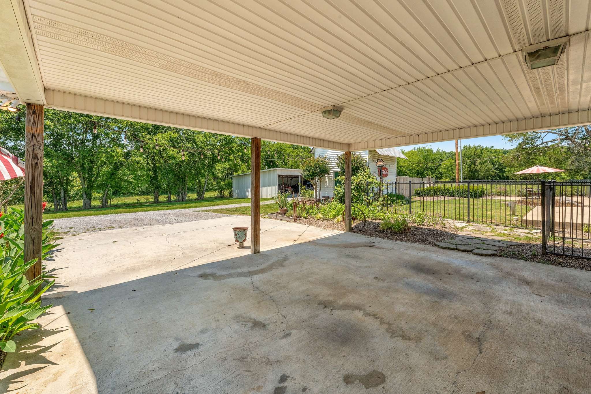 245 Edd Joyce Road Bell Buckle, TN 37020 - Photo 8 of 31 Gallery Image 8