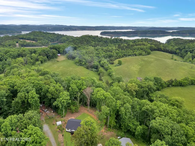 $450,000 | 1395 Willow Creek Lane, Sevierville, TN 37876